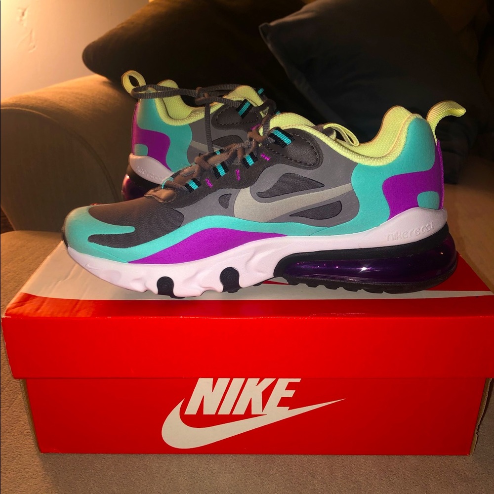 Nike air max 270 react grade school